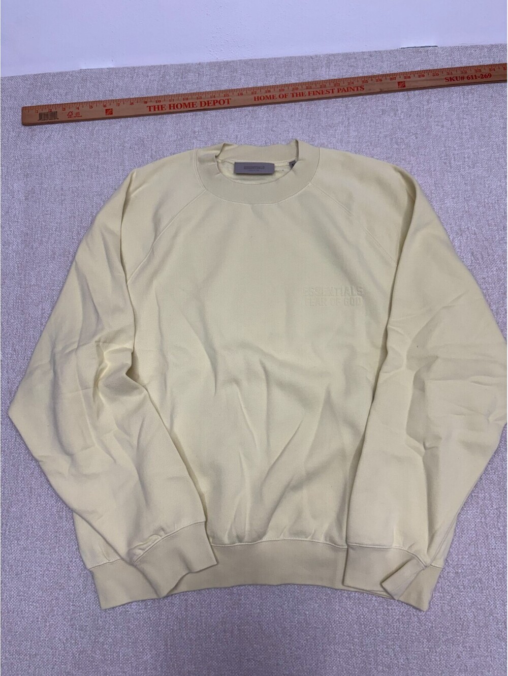 Fear of God Essentials Men's Canary Yellow Crewneck Sweatshirt Size L (192SU2220